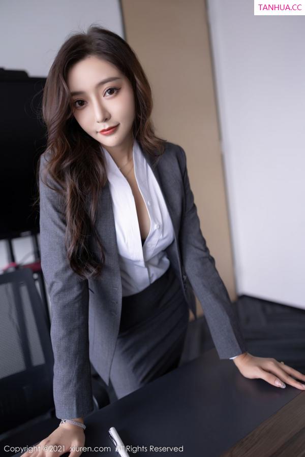王馨瑶  [XiuRen]高清写真图 2021.12.06 No.4304 王馨瑶yanni第33张图片